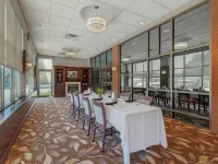 Best Western Plus the Arden Park Hotel Hotels in Perth County