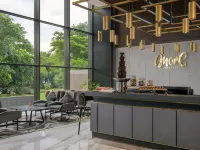 Mövenpick Surabaya City - 5-Star