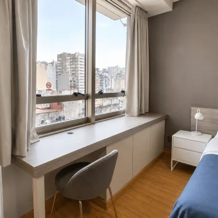 Uriburu 1756 by Ayres Apartments Recoleta Отели рядом с достопримечательностью «Конгресс-центр Buenos Aires Auditorium»