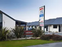 Alpine Glacier Motel Hotels in 