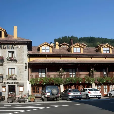 Hosteria Peña Sagra