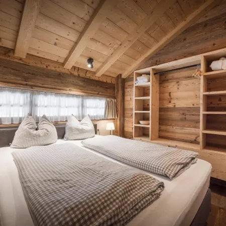 Luxury chalet with sauna in a willow roof