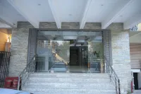 Mansarover Hotel & Banquets - 2-Star