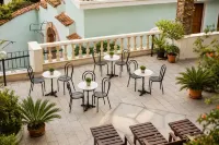 Hotel Hieracon - Airport Shuttle