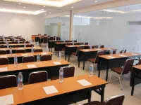 JP Hotel Pluit Jakarta by LIFE マリタイム博物館周辺のホテル