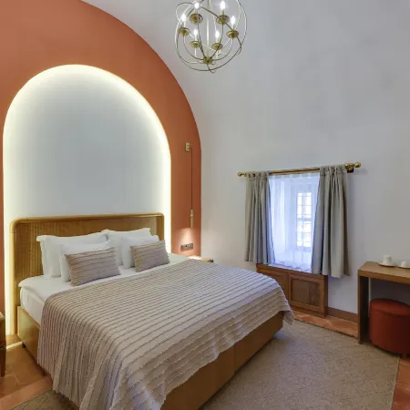 Silk Road Museum Hotel