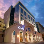 Zaha Al Munawara Hotel - parkir
