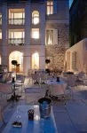 Hotel Ploes - Airport Shuttle