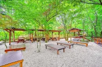 Muju Gucheon-Dong Road Caravan Pension - 家庭旅館