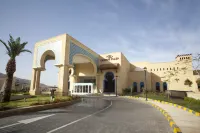Crowne Plaza JORDAN - DEAD SEA RESORT & SPA by IHG - parking