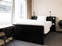 Garner Hotel Dublin Temple Bar by IHG Hotels near Trinity College