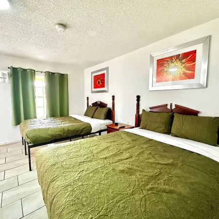 Skyland Motel