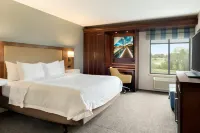 Hampton Inn by Hilton West des Moines Lake Drive - parking