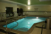 Fairfield Inn & Suites Morgantown - piscina