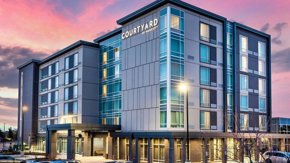 Courtyard Burlington
