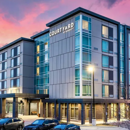 Courtyard Burlington