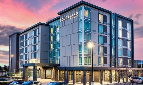Courtyard Burlington