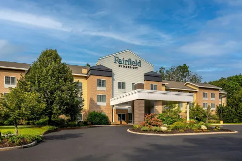 Fairfield Inn & Suites Brunswick Freeport - breakfast