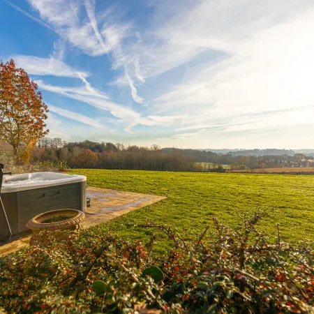 Far Heath House - Scenic Hot Tub Stay