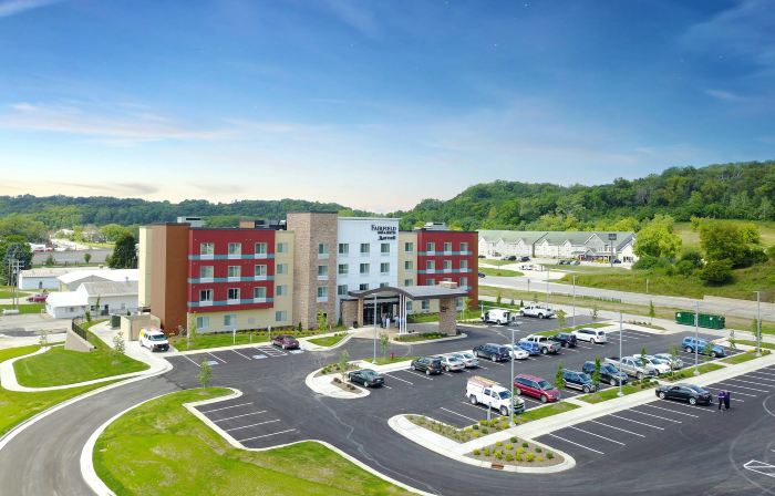 Fairfield Inn & Suites Decorah