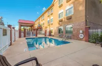Red Roof Inn Ocala - Pools