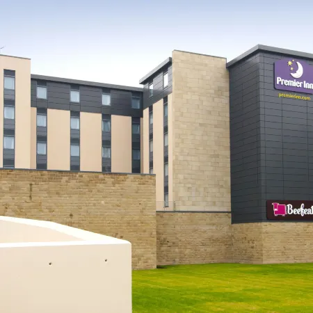 Premier Inn Halifax Town Centre