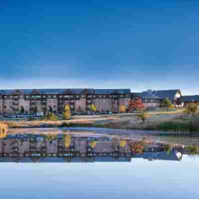 Club Wyndham Glacier Canyon Hotel Exterior