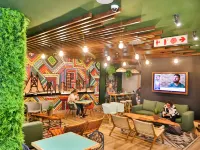 Onomo Hotel Johannesburg Sandton Отели рядом с достопримечательностью «Мелроуз»