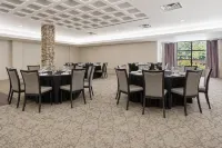 Clarion Hotel & Conference Centre - parking