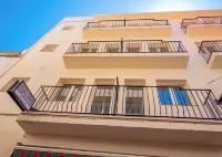 Agi Gloria Rooms - 3 Sao
