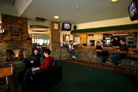 Distinction Luxmore Hotel - bar