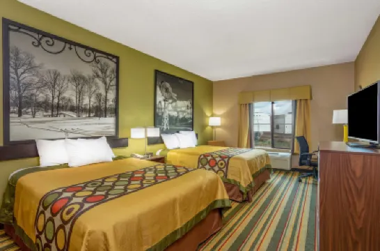 Super 8 by Wyndham Goshen Hotel di 