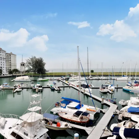 Avillion Admiral Cove
