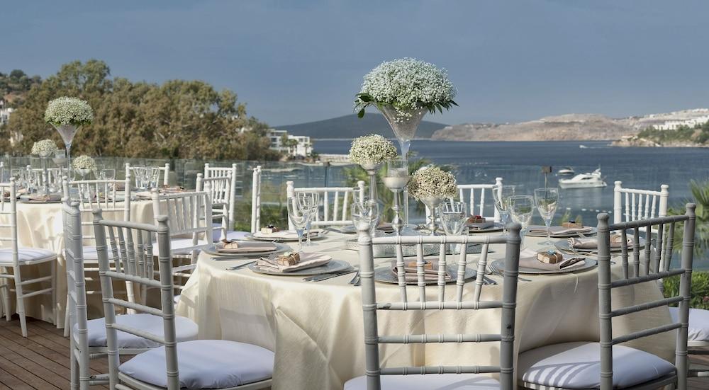 Cape Bodrum Luxury Hotel & Beach