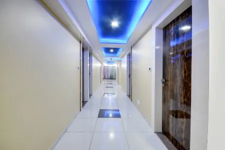 Hotel Hillton Отели в г. Гандинагар