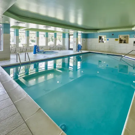 Holiday Inn Express & Suites MEDFORD-CENTRAL POINT by IHG