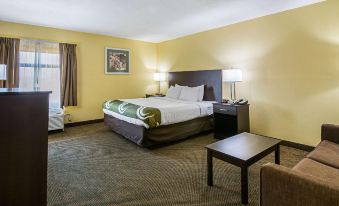 Quality Inn & Suites Greensburg I-74