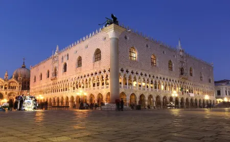 La Loggia Della Luna