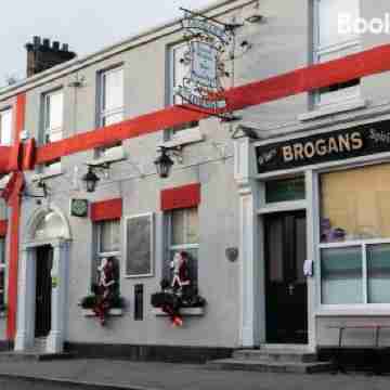 Brogans Bar & Hotel Hotel Exterior