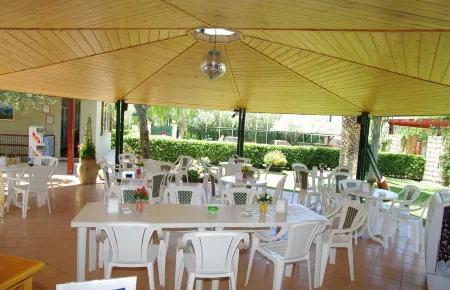 Beautiful Apartment for 5 People in Residence