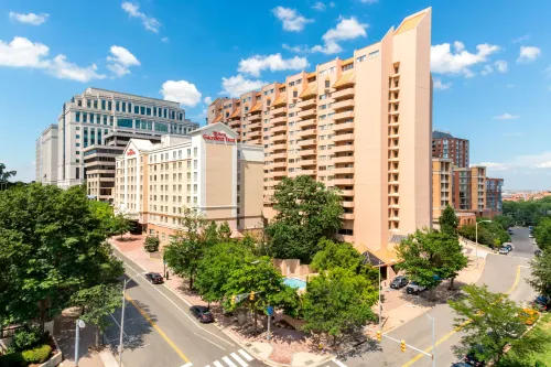 Hilton Garden Inn Arlington/Courthouse Plaza Hotels in Arlington