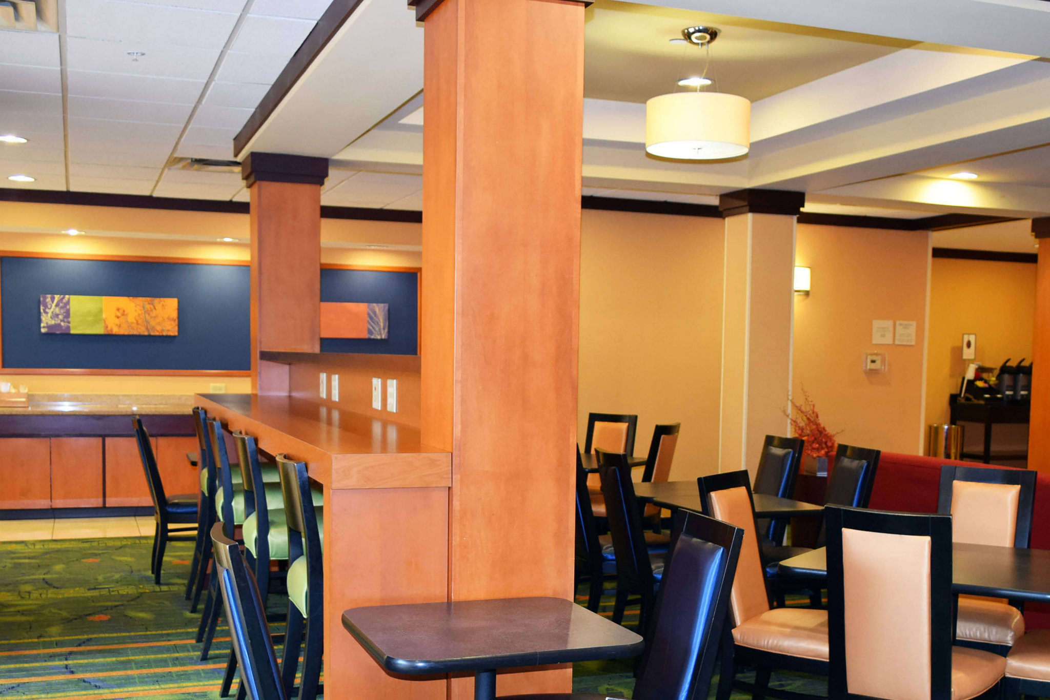 Fairfield Inn and Suites by Marriott Youngstown Austintown