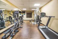 La Quinta Inn & Suites by Wyndham Ely - Gym