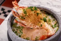 M Social Hotel Singapore - breakfast