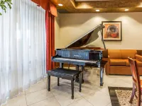 Comfort Inn & Suites Henderson - Las Vegas Hotels near Henderson