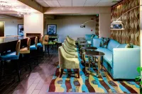 Hampton Inn and Suites Fultondale Birmingham I 65 Отели в г. Фултондейл