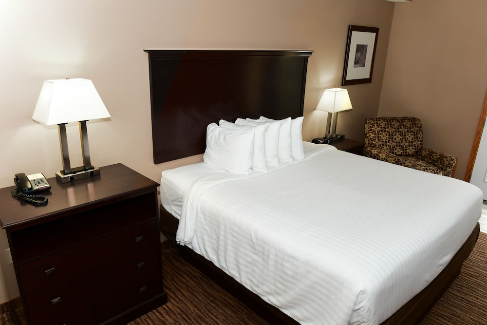 Cobblestone Inn & Suites - Denison Majestic Hills