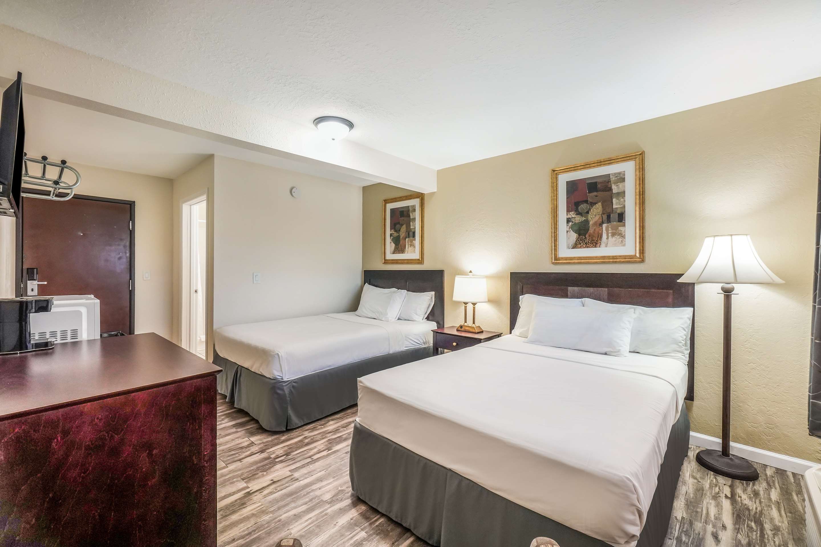 Americas Best Value Inn Marquette