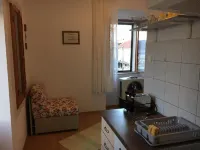 Apartmani Loredana - One-Bedroom Apartment with Sea View فنادق في Lumbarda
