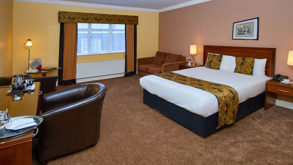 Eviston House Hotel